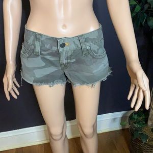 True Religion Camo Joe Cut off Shorts, low cut -Size 29